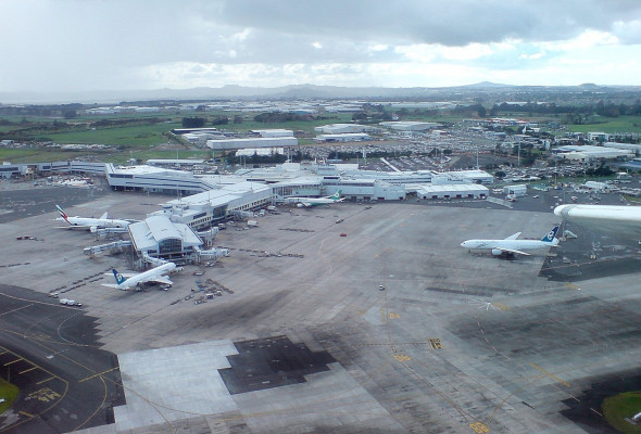 Auckland International Airport (AKL)